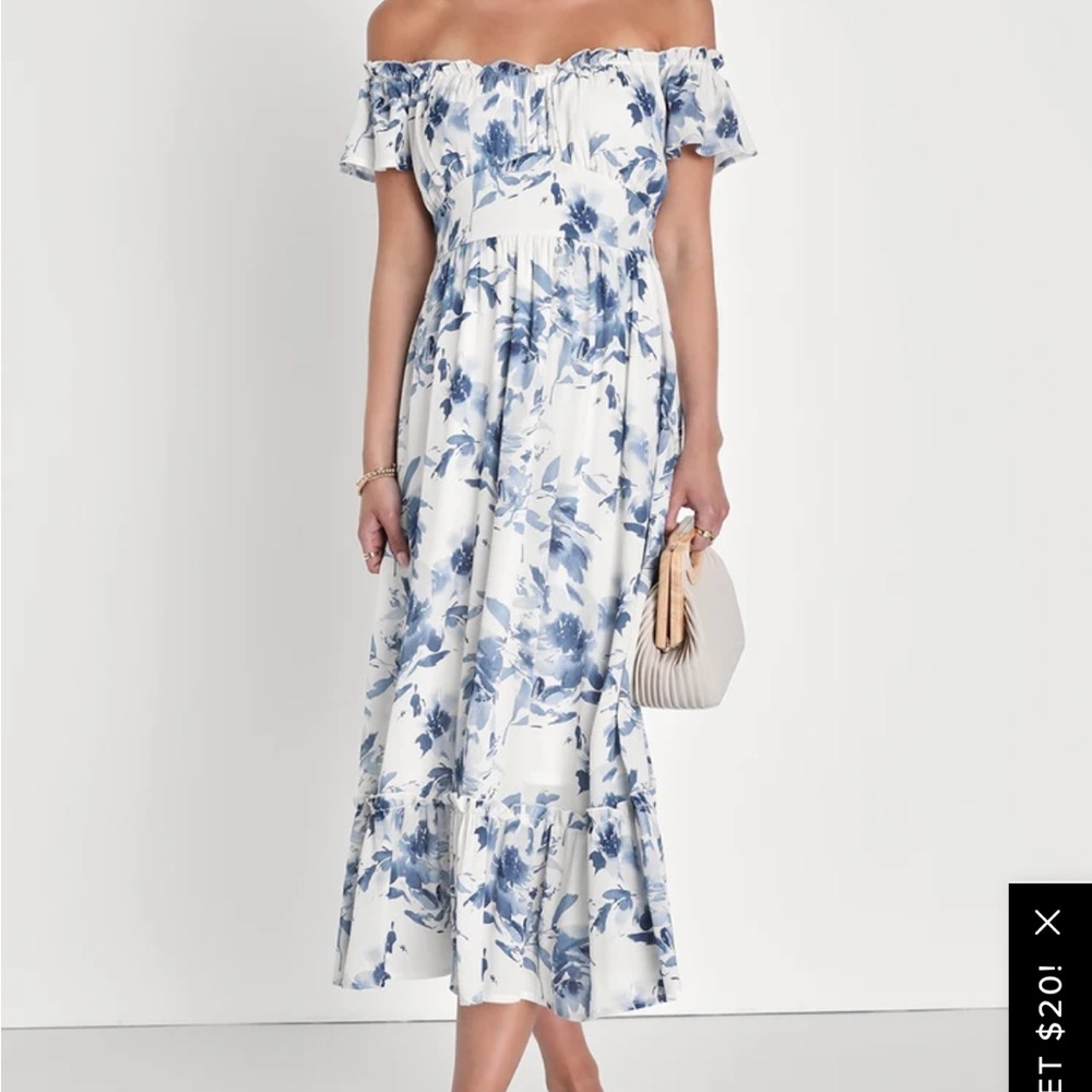 Delightfully Sweet White Floral Off-the-Shoulder Midi Dress Size M